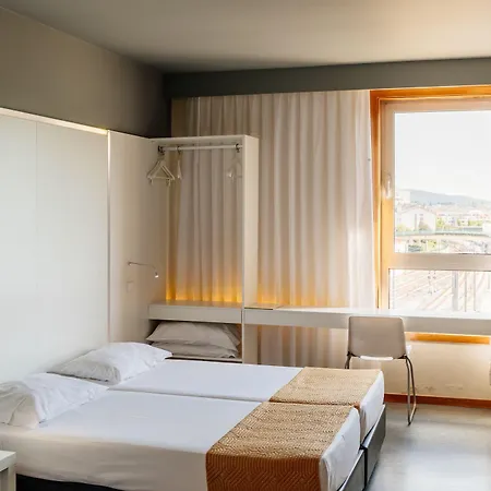 Basic By Axis Hotel