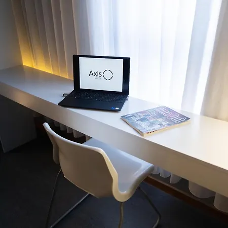 Готель Basic By Axis Брага