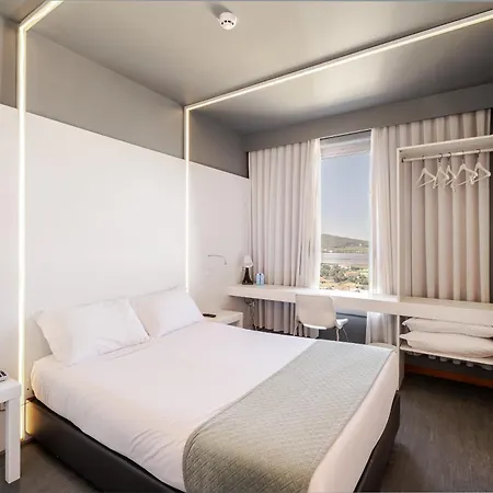 Basic By Axis Брага