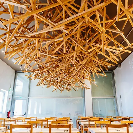 Готель Basic By Axis Брага