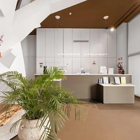 Basic By Axis 2* Braga
