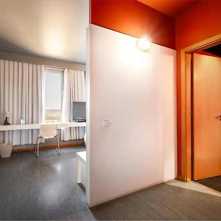 Hotel Basic By Axis