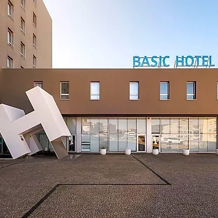 Basic By Axis 2* Braga