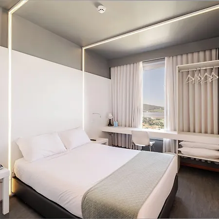 Hotel Basic By Axis 2*