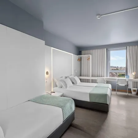 Hotel Basic By Axis Braga