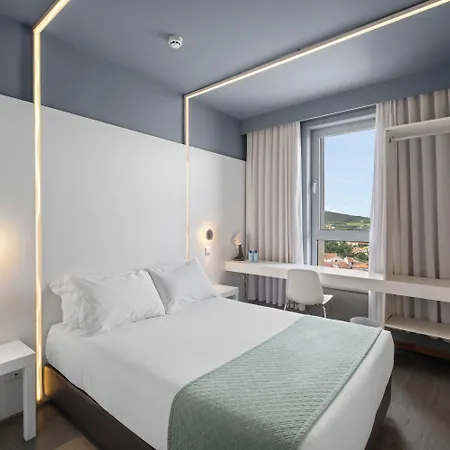 Basic By Axis Hotel