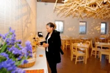 Basic By Axis Готель Брага