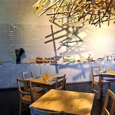 Basic By Axis Готель 2*