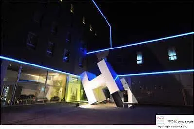 Hotell Basic By Axis 2*