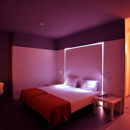 Hotell Basic By Axis 2*