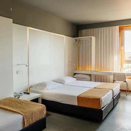 Basic By Axis Hotel 2*