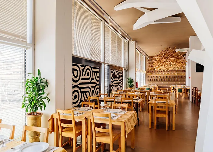 Basic By Axis Hotel 2*